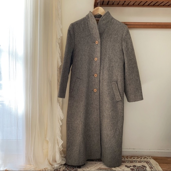 Long wool coat made in Canada - Picture 2 of 7